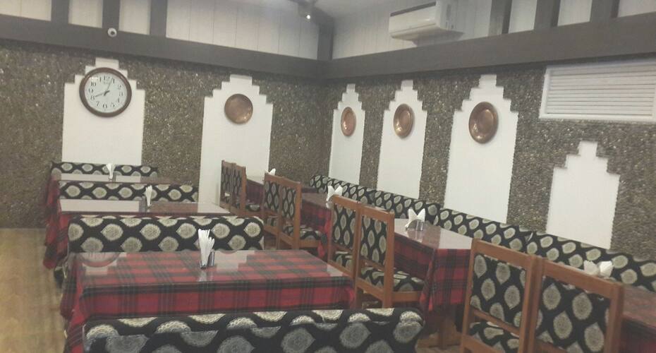Shamyana Hotel, Srinagar 4